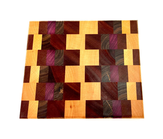 Medium End Grain Chopping Block, handmade by Southern Creative Studio in New Orleans – detail