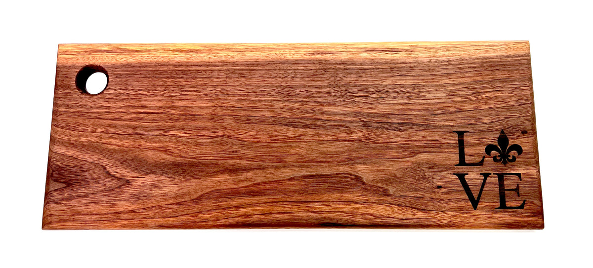 Louisiana Love Charcuterie Board (Walnut), handmade by Southern Creative Studio in New Orleans – detail