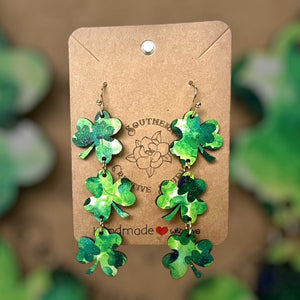 Three leaf clover dangle earring