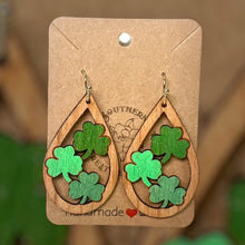 Load image into Gallery viewer, St. Patricks Three Clover Earring